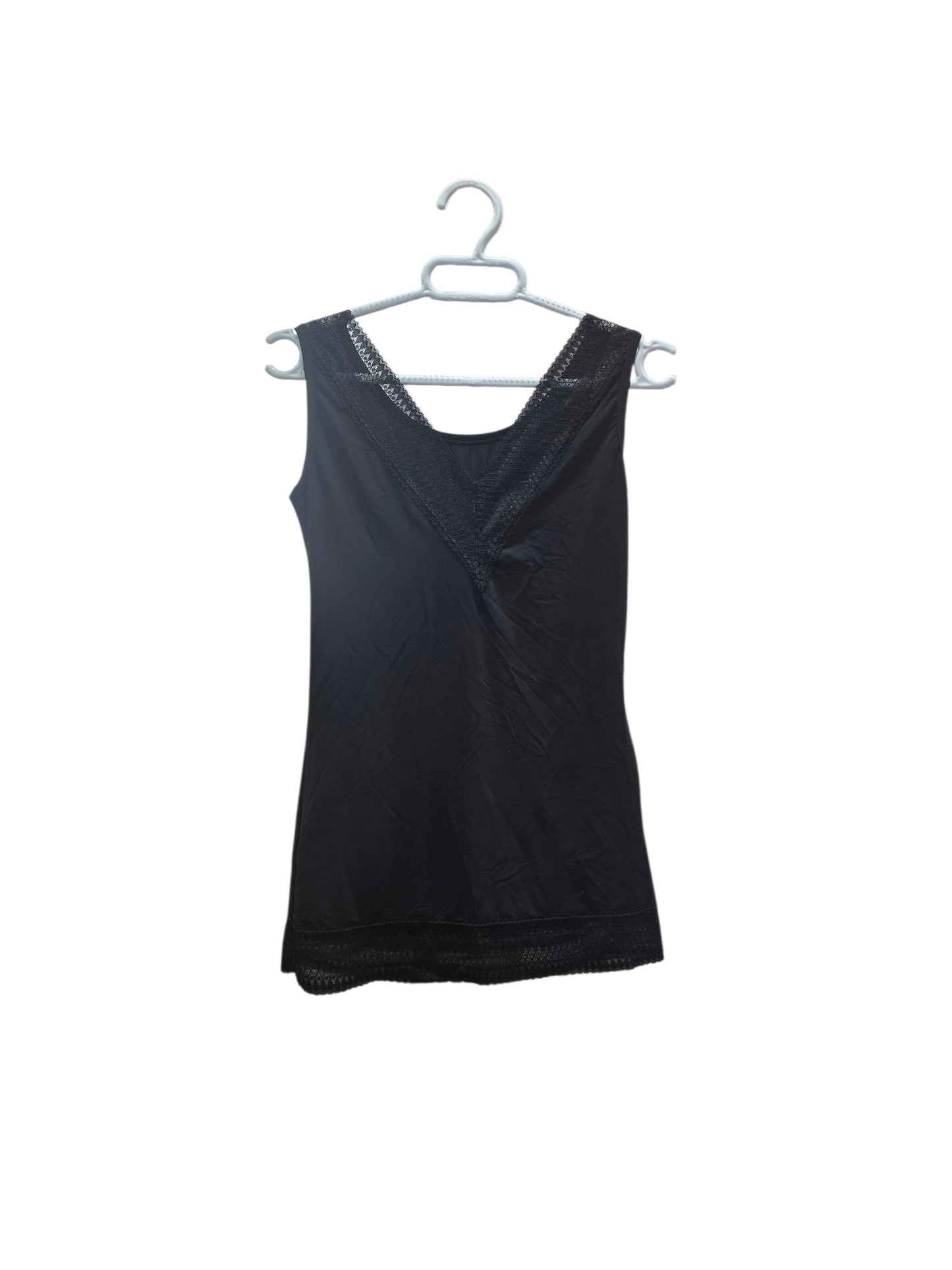 Camiseta Tirantes Negra con Encaje