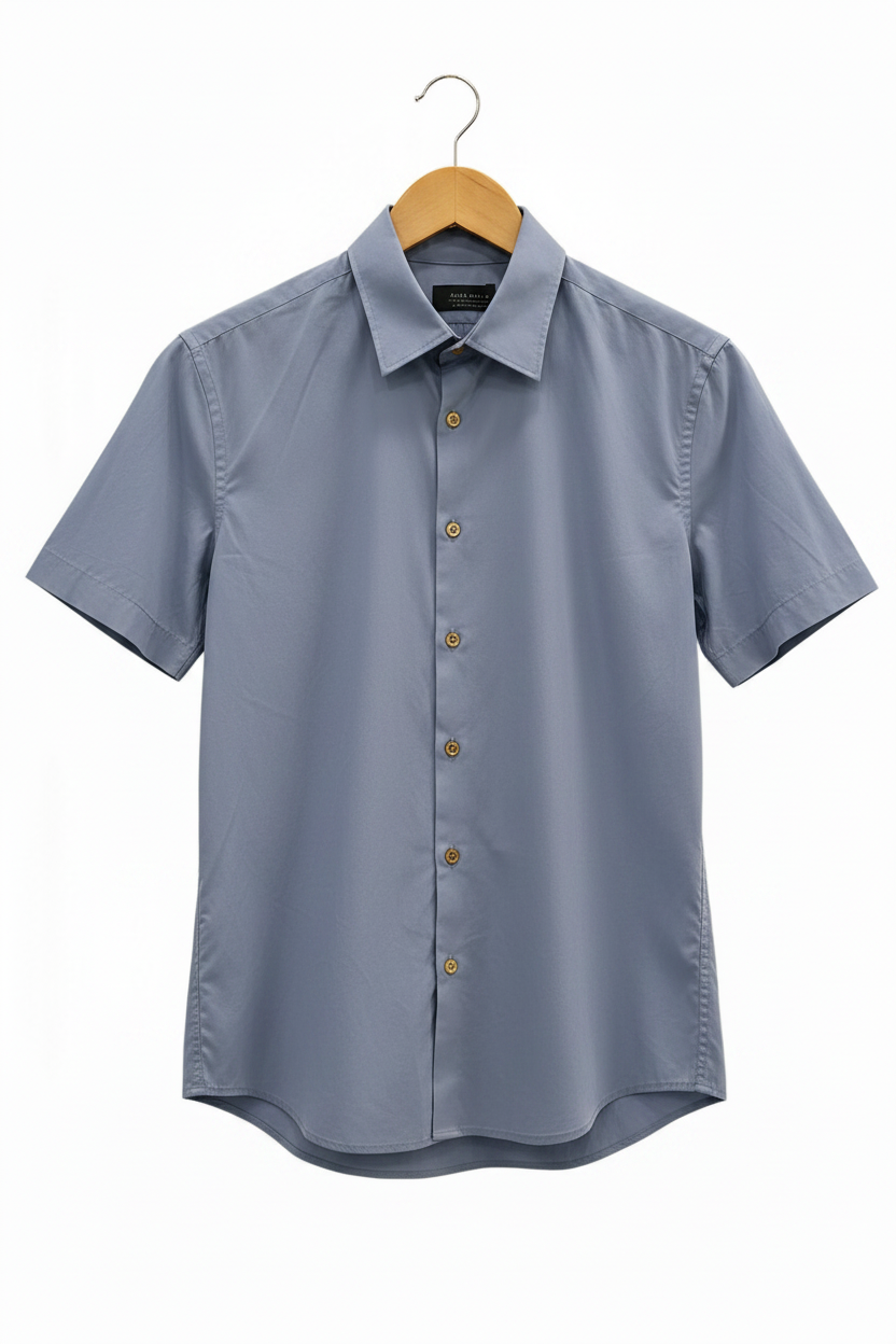 Camisa Zara Man manga corta azul grisáceo pizarra cuello clásico botones dorados slim fit planchada en percha